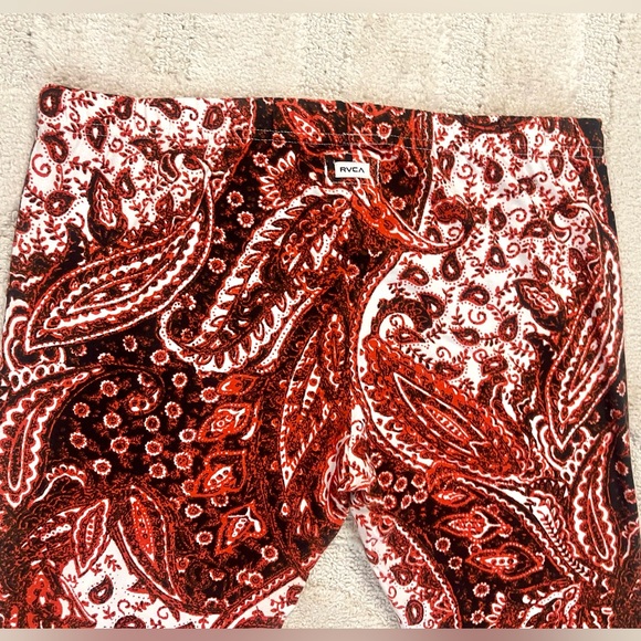 NWOT RVCA Paisley Print Bell Bottom Leggings Sz M Medium - Picture 8 of 11